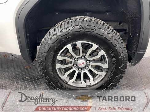 Used 2023 GMC Sierra 1500 AT4 w/ Technology Package AWD/4WD image 22