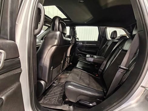 Used 2021 Jeep Grand Cherokee Laredo X AWD/4WD image 26