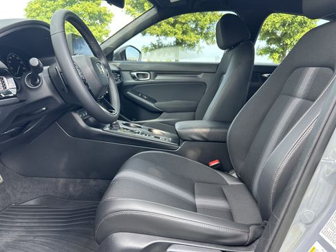 Used 2025 Honda Civic Sport image 24