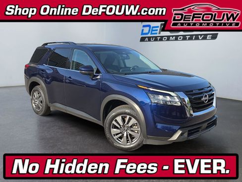 Used 2025 Nissan Pathfinder SV FWD image 1