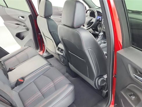 Used 2023 Chevrolet Equinox RS image 34