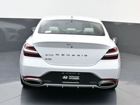 Used 2025 Genesis G70 2.5T image 4