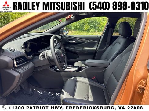Used 2024 Buick Envista Sport Touring w/ Convenience I Package FWD image 3