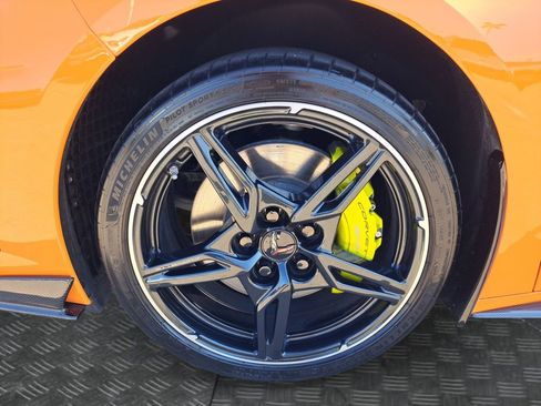 Used 2023 Chevrolet Corvette Stingray Premium Conv w/ Z51 Performance Package image 21