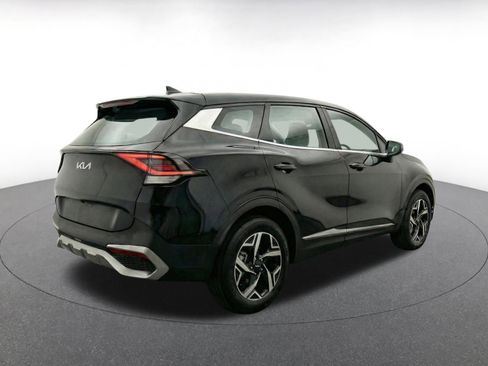 Used 2025 Kia Sportage LX FWD image 9
