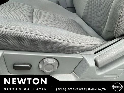 Used 2012 Ford F150 XLT w/ XLT Chrome Pkg AWD/4WD image 10