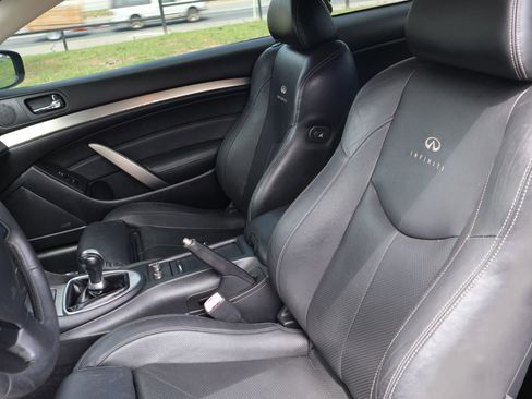 Used 2010 INFINITI G37 Sport w/ Navigation Pkg image 18