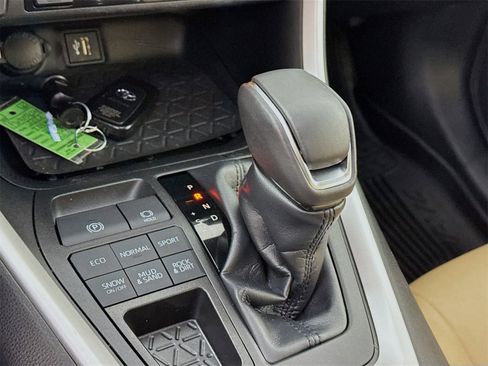 Certified 2023 Toyota RAV4 XLE Premium image 14