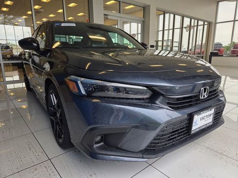 Certified 2024 Honda Civic Sport image 3