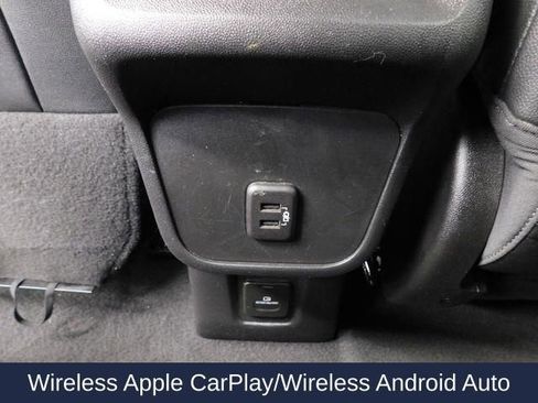 Used 2023 GMC Terrain AT4 image 25