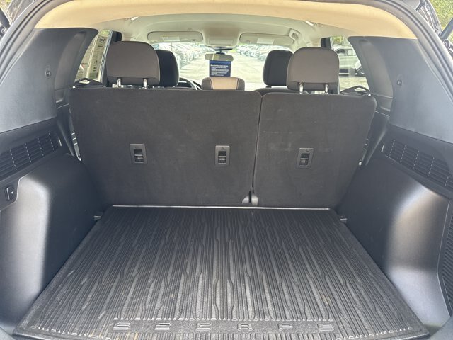 Certified 2021 Ford Escape SE w/ SE Sport Appearance Package FWD image 5