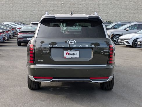 New 2026 Hyundai Palisade Calligraphy FWD image 3