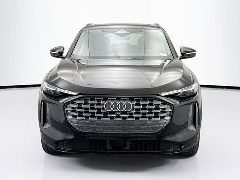 Used 2025 Audi Q5 Premium Plus w/ Premium Plus AWD/4WD image 2