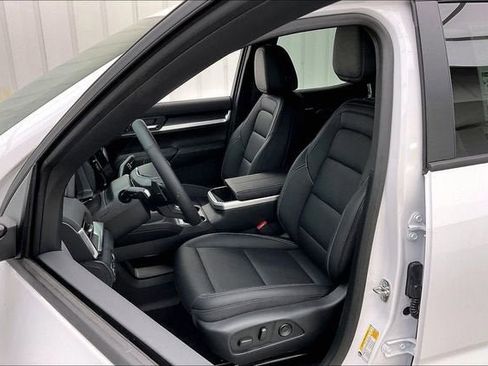 New 2026 GMC Terrain Elevation w/ Elevation Premium Package AWD/4WD image 11