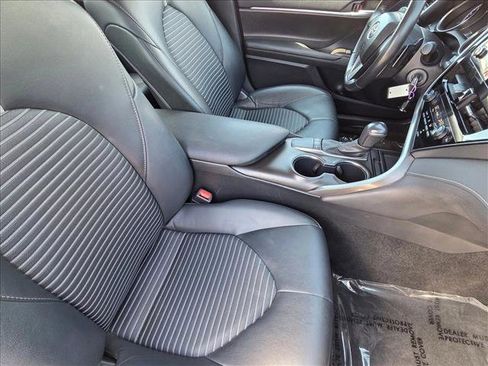 Used 2024 Toyota Camry SE FWD image 19
