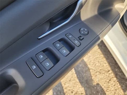 Used 2022 Hyundai Elantra SEL w/ Cargo Package image 15