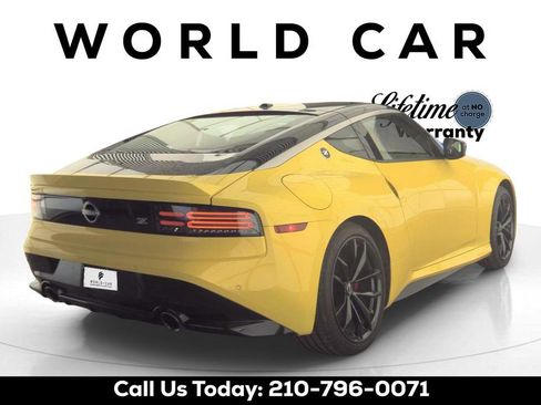 Used 2024 Nissan Z Performance w/ Floor Mat Package RWD image 2
