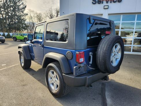 Used 2012 Jeep Wrangler Rubicon w/ Dual Top Group image 9