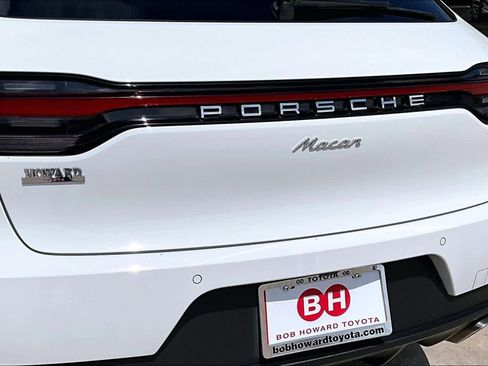 Used 2021 Porsche Macan AWD/4WD image 29