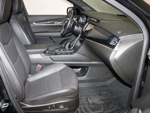 Certified 2023 Cadillac XT6 Sport w/ LPO, Onyx Lite Package AWD/4WD image 13
