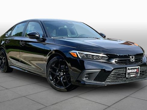 Used 2023 Honda Civic Sport image 3