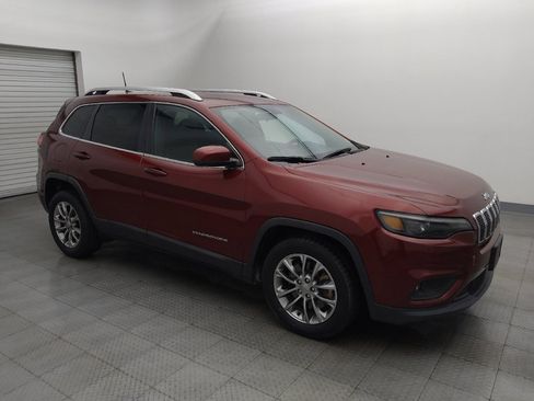 Used 2019 Jeep Cherokee Latitude Plus image 11
