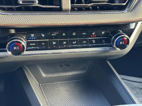 New 2026 Chevrolet Equinox RS w/ Convenience Package III image 31