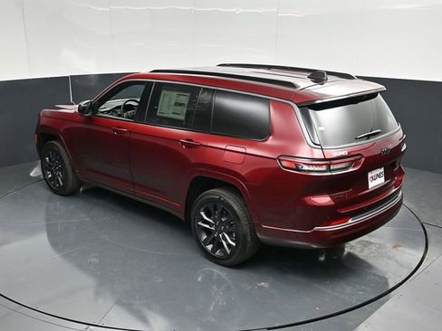 New 2026 Jeep Grand Cherokee L Limited AWD/4WD image 55