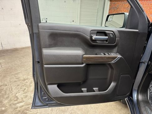 Used 2022 Chevrolet Silverado 1500 LT image 11
