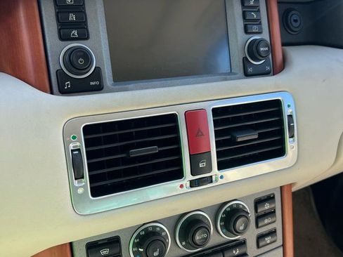 Used 2006 Land Rover Range Rover HSE image 18