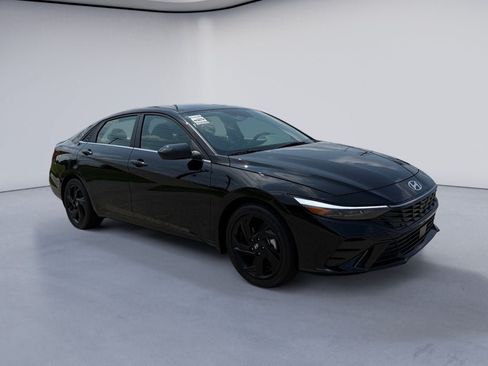 New 2026 Hyundai Elantra SEL Sport Premium FWD image 7