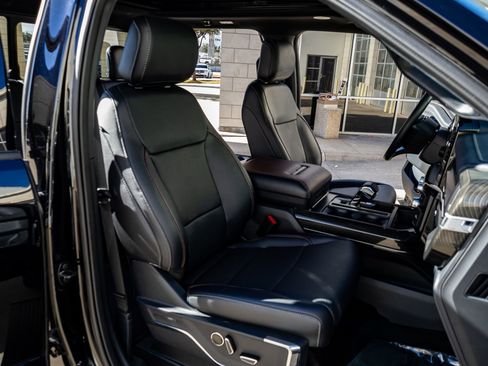 Used 2022 Ford F150 Lariat w/ Equipment Group 502A High image 29