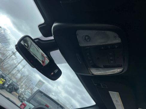 Used 2023 Dodge Durango GT image 25