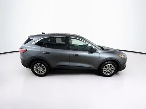 Used 2022 Ford Escape SE FWD image 4