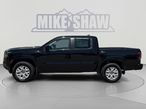 Used 2022 Nissan Frontier SV w/ Technology Package AWD/4WD image 2