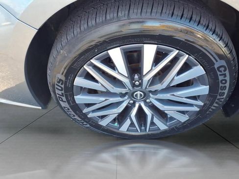 Used 2024 Nissan Altima 2.5 SV image 9