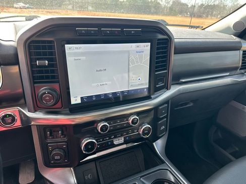 Used 2023 Ford F150 Lariat w/ Equipment Group 502A High image 28