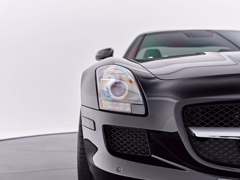 Used 2012 Mercedes-Benz SLS AMG Coupe image 26
