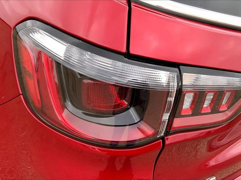 Used 2025 Jeep Compass Limited image 26