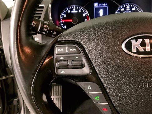 Used 2017 Kia Forte EX FWD image 18