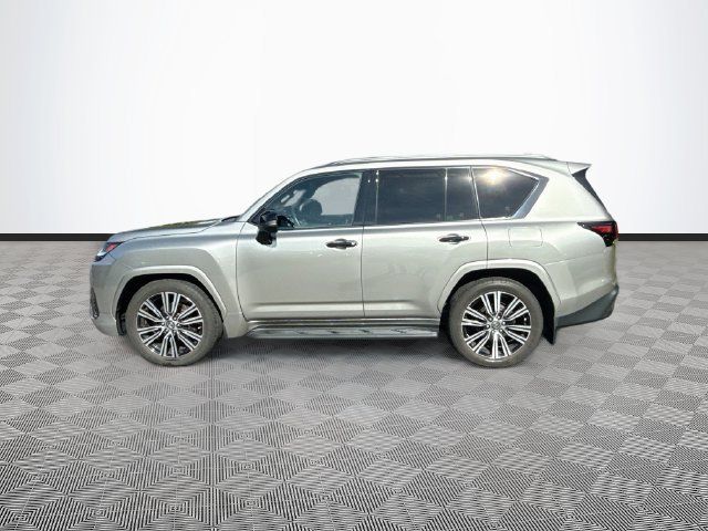Used 2024 Lexus LX 600 4WD w/ Appearance Package image 4