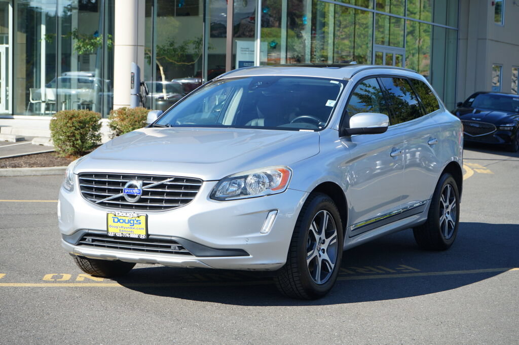Used 2015 Volvo XC60 T6 w/ Proximity Package AWD/4WD image 1
