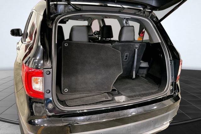 Used 2019 Honda Pilot Touring image 32