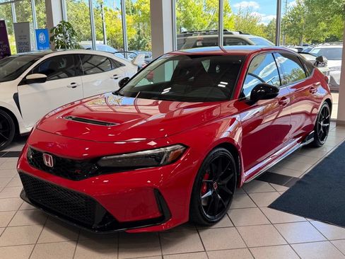 Certified 2025 Honda Civic Type R image 4