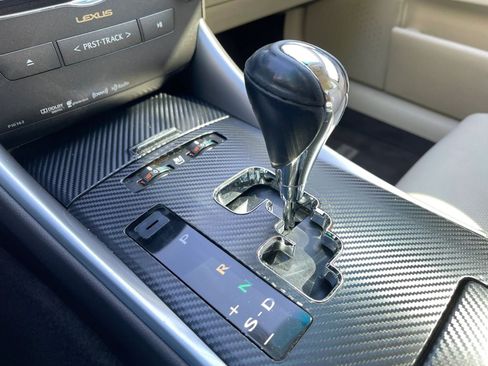 Used 2013 Lexus IS 250 w/ Premium Pkg Value Edition RWD image 32