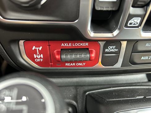 New 2026 Jeep Gladiator Sport image 16