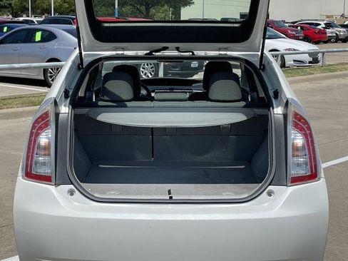 Used 2014 Toyota Prius Two FWD image 27