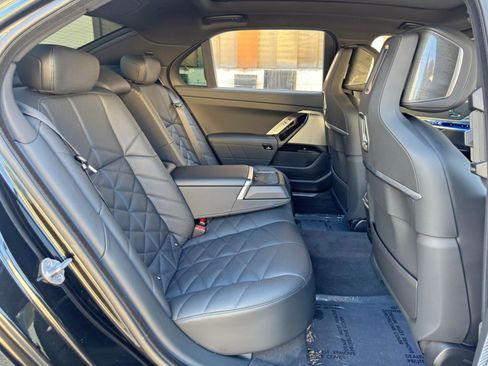 Used 2023 BMW 740i RWD image 48