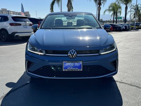 New 2025 Volkswagen Jetta SEL image 3