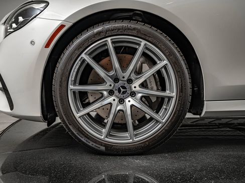 Used 2022 Mercedes-Benz E 450 4MATIC Sedan image 10